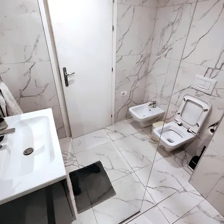 Cozy Great Location Appartamento *