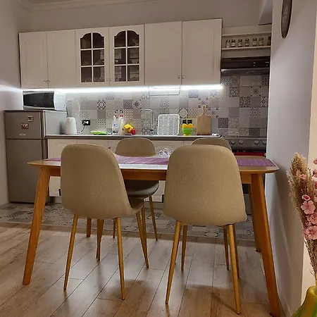 Cozy Great Location Apartment Tirana